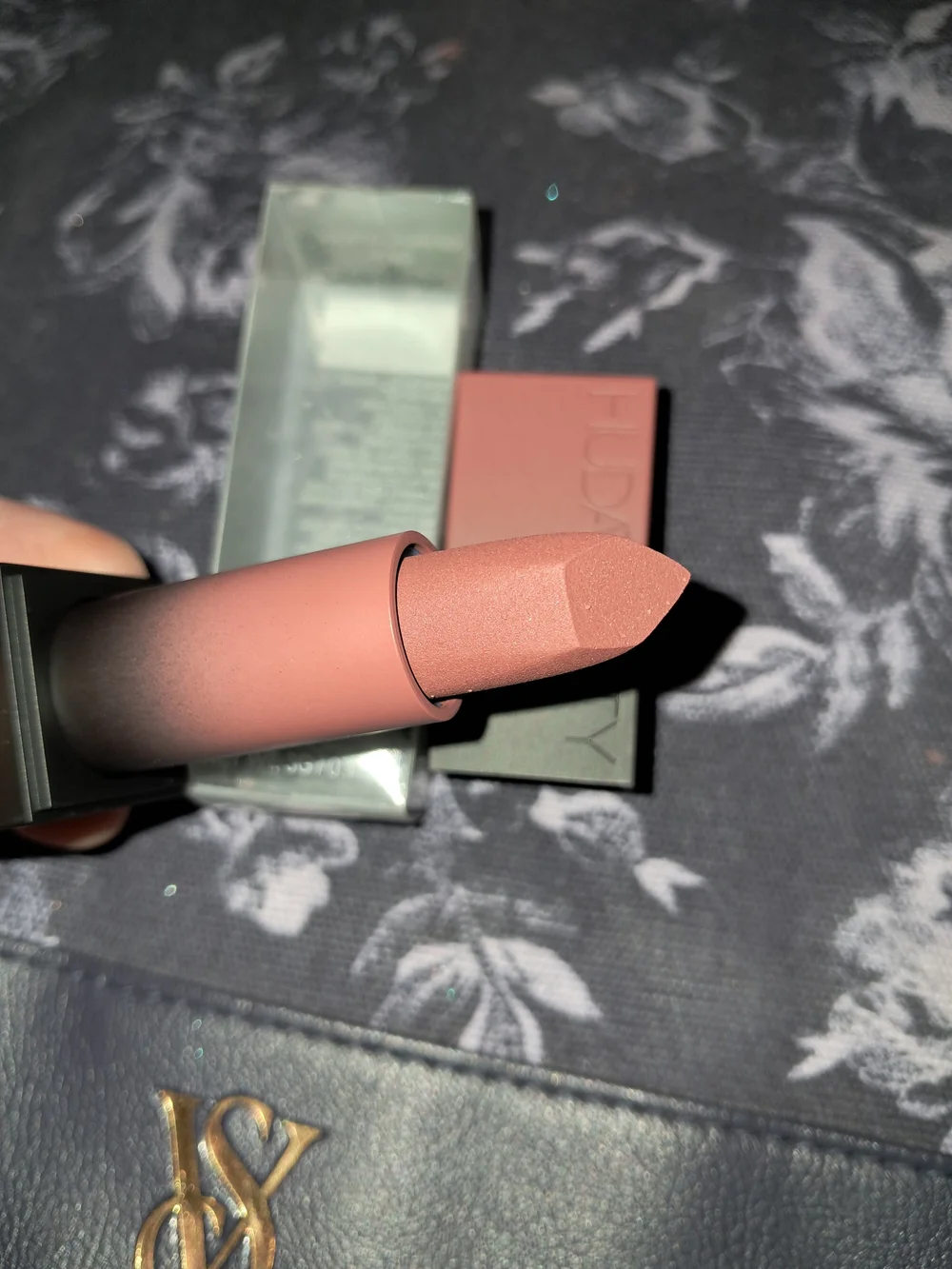 HUDA BEAUTY Power Bullet Matte Lipstick — Graduation Day